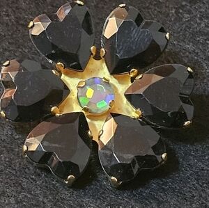 Elegant Black and Gold Flower Brooch